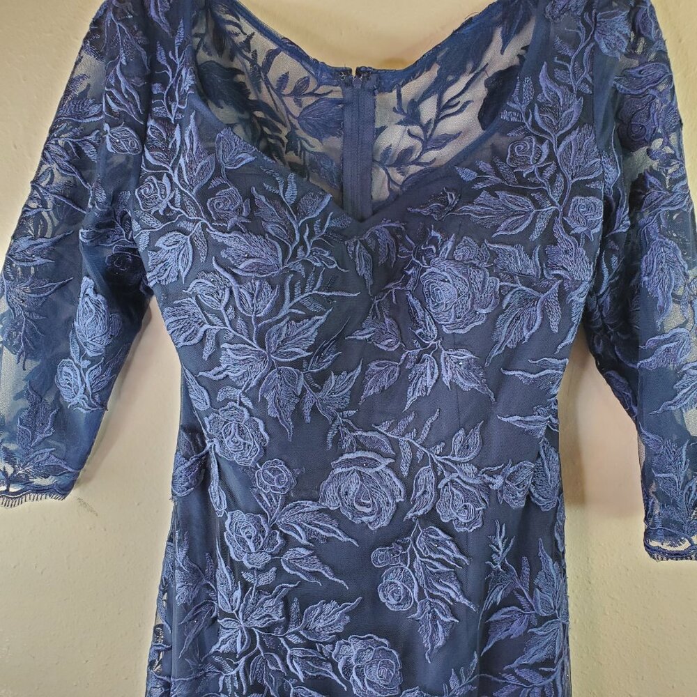 La Femme Womens Navy Floral Embroidered Mesh A-Line Gown Sz 6 - Picture 6 of 11